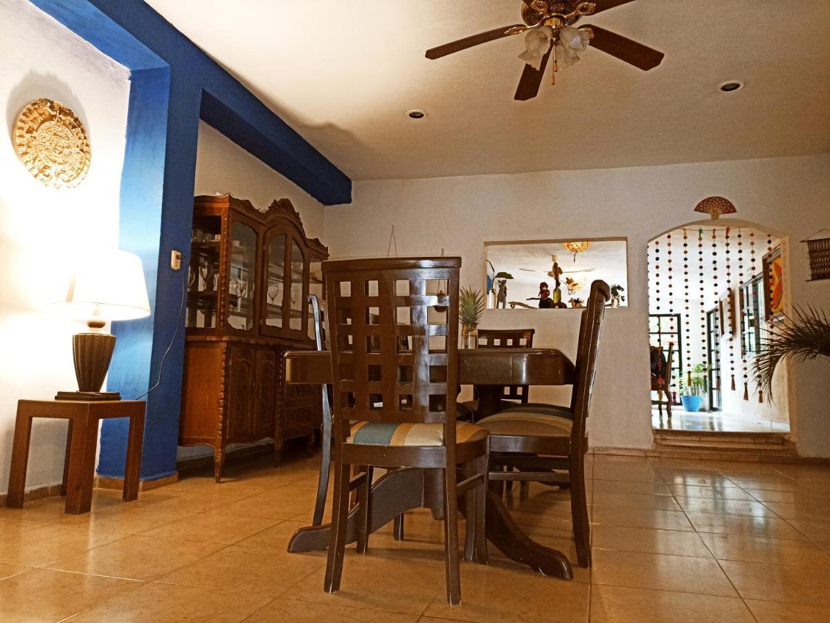 Casa De Los Pajaros - B&B Valladolid  Bagian luar foto