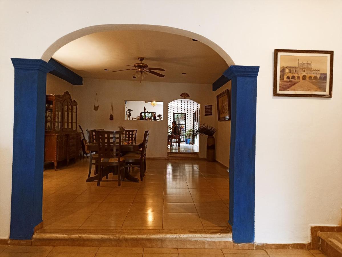 Casa De Los Pajaros - B&B Valladolid  Bagian luar foto